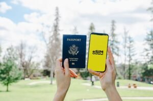 Planning Your Next Trip? Why UK Travellers Are Turning to eSIMs